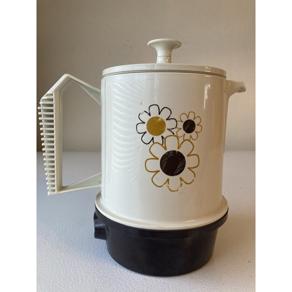 Vtg Regal Poly-Perk Coffee Percolator With Daisies On Each Side. 2-4 Cups. Works